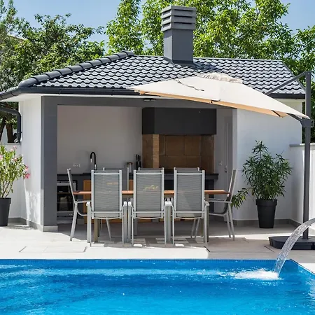 Villa Casa L
